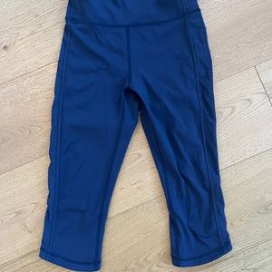 Navy/Dark Plum Lululemon Crops